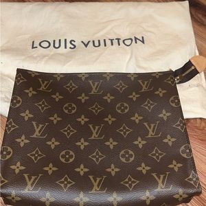 Louis Vuitton toiletry pouch 26